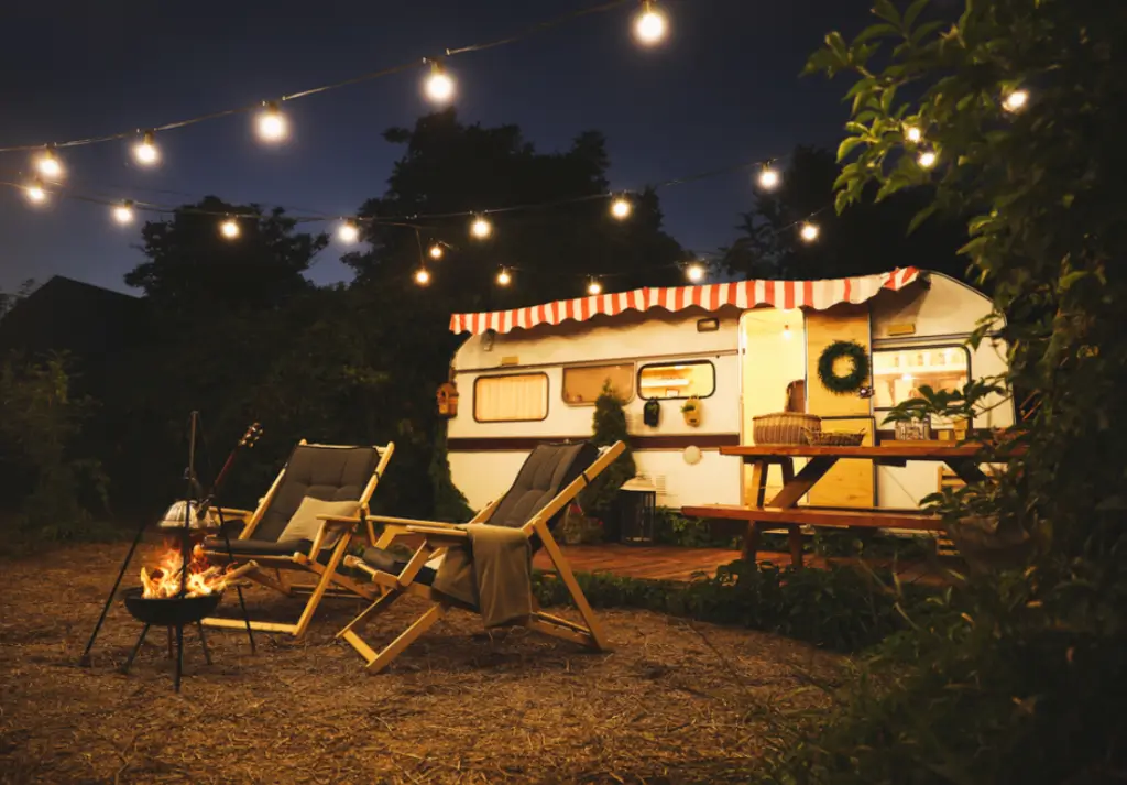 A relaxing ambience thanks to an RV.