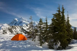 Read more about the article Essentials of Winter Camping